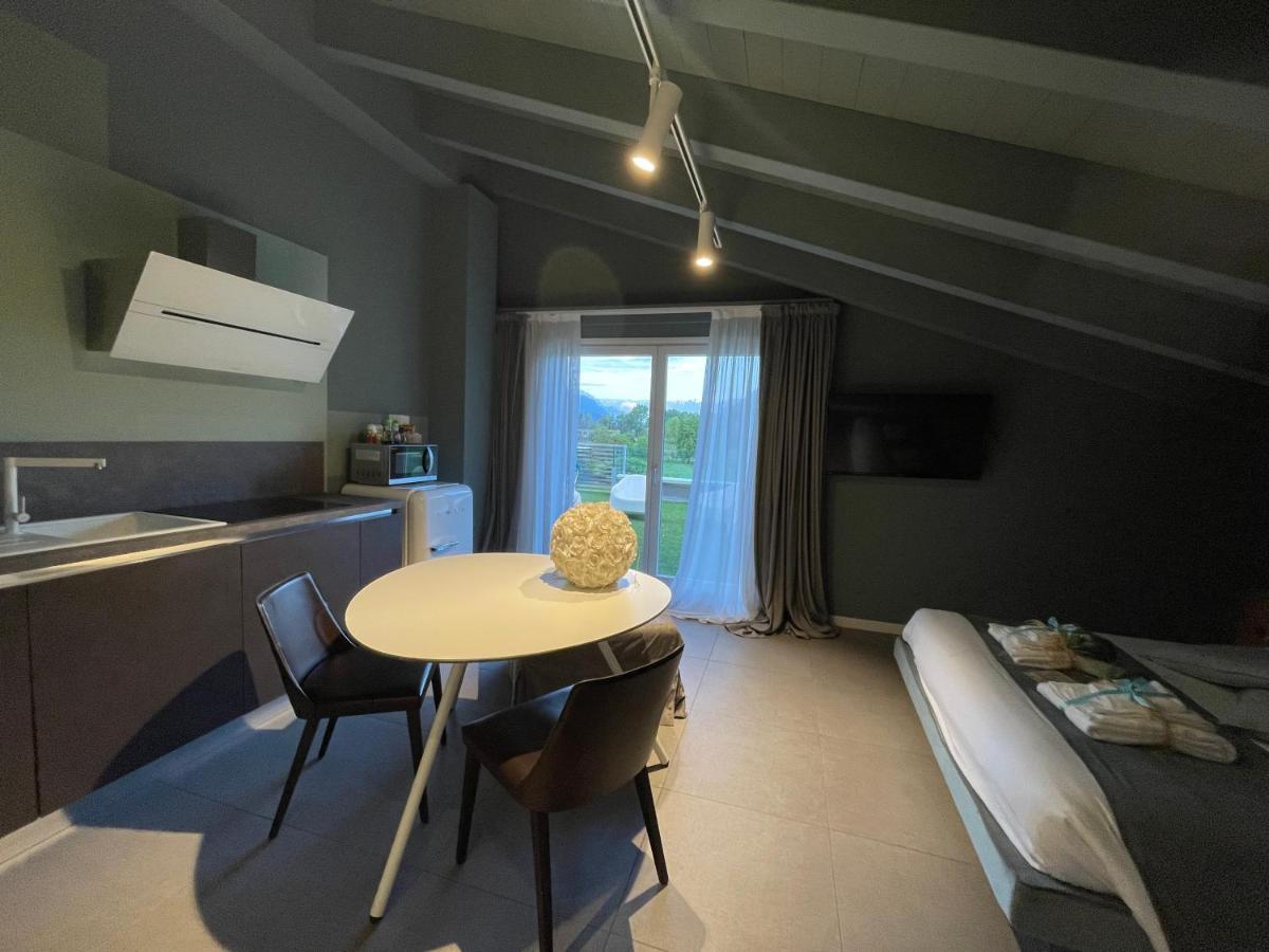 Art B&B Design Costa Volpino Extérieur photo
